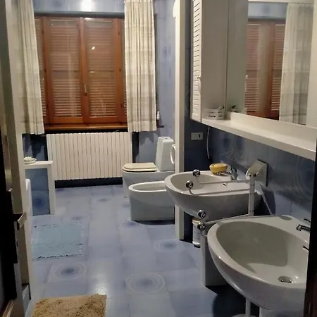 Affittacamere Sofia Con Uso Cucina E Ampio Giardino Pensionat 3*